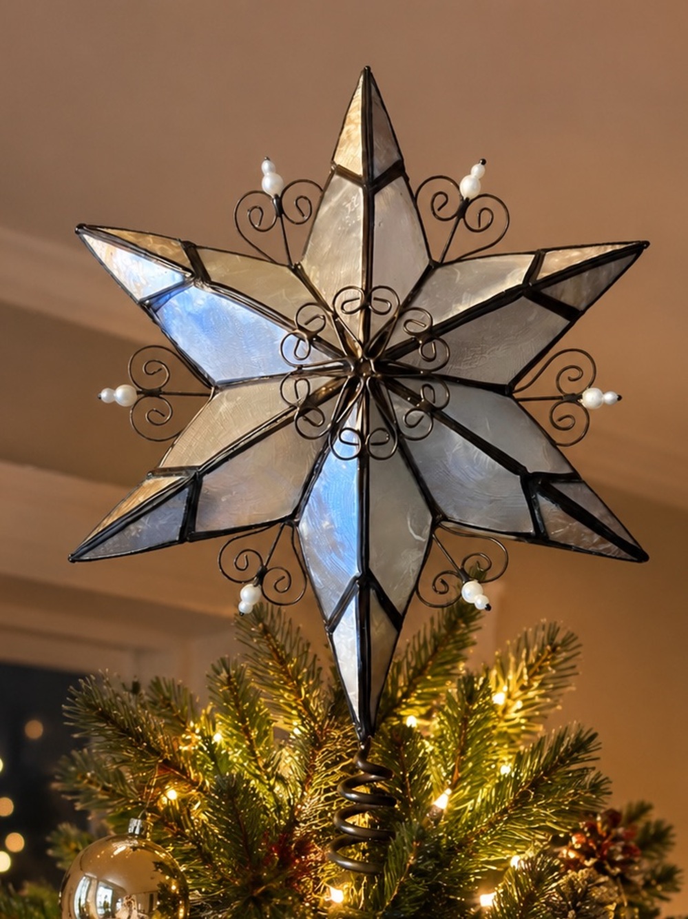 Capiz Star Treetop with Scroll Design